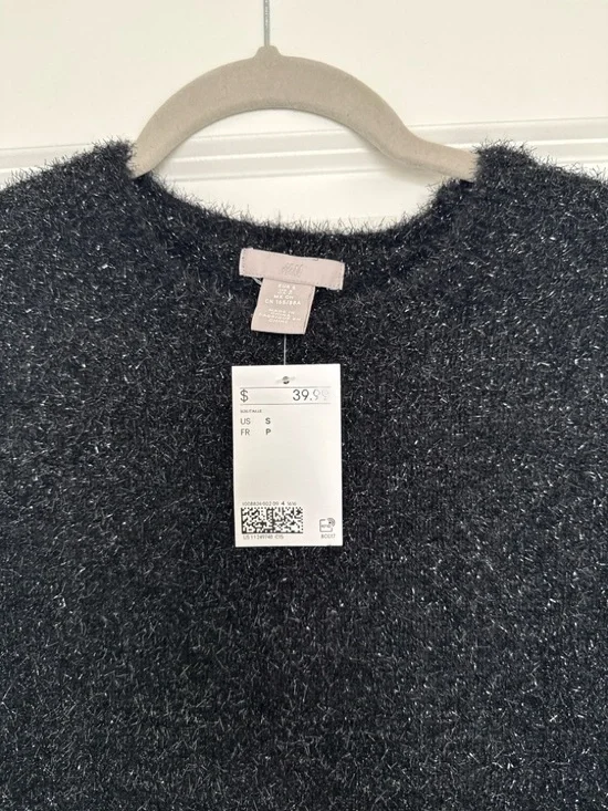 H&M Black Fuzzy Crewneck Sweater - Picture 2 of 3
